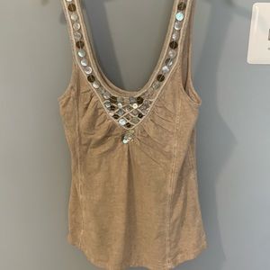 Beaded tank